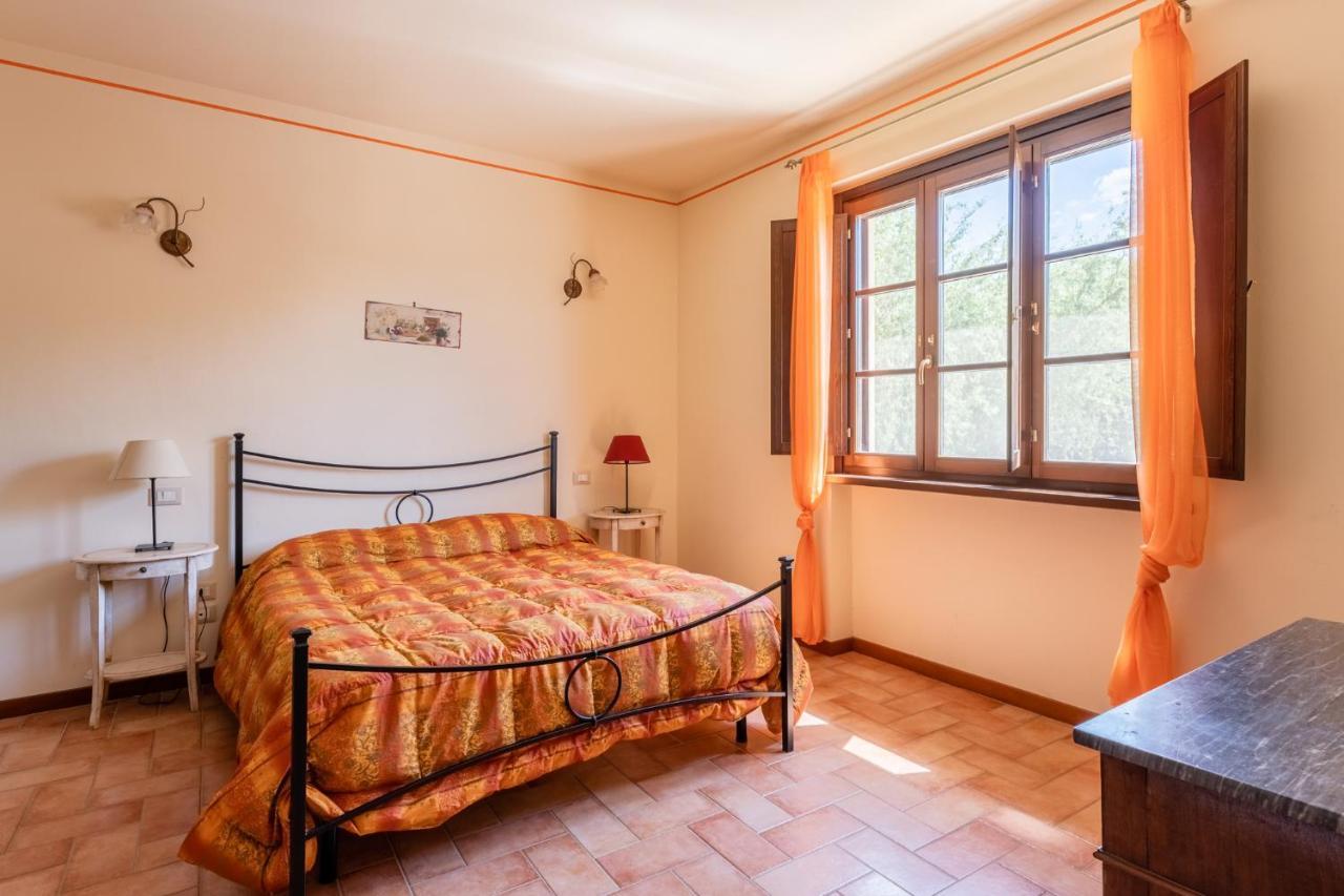 Villa Casolare Dei Fiori - Mughetto Montecarlo Esterno foto