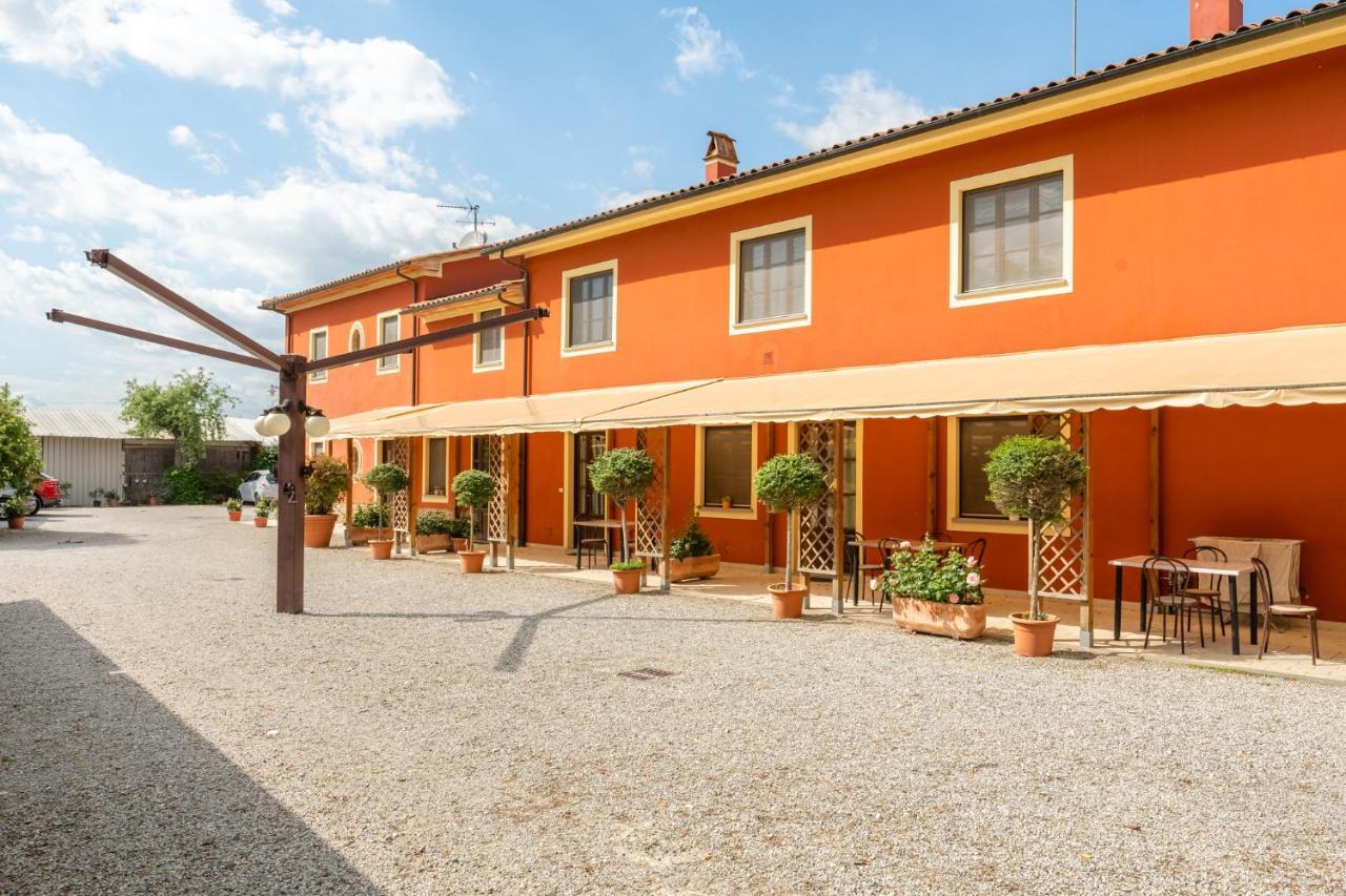 Villa Casolare Dei Fiori - Mughetto Montecarlo Esterno foto